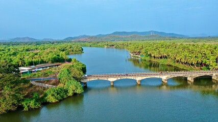 Fototapeta premium landscape with river 