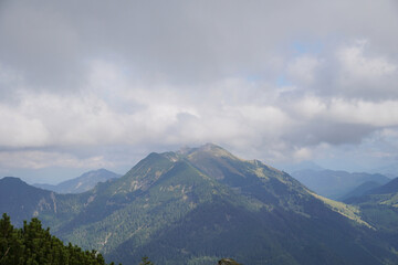 Wanderung auf den Schinder: Blick zum Hinteren Sonnwendjoch