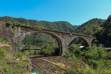 Fototapeta na wymiar 高知県四万十町　佐川橋（下津井めがね橋）の風景