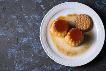 Homemade vanilla and biscuit flan