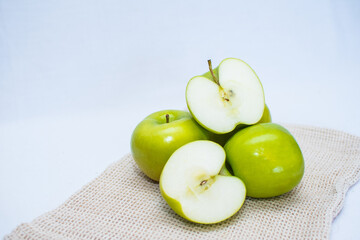 white, freshness, snack, lifestyle, appetite, meal, cut, clean, dieting, eat, colorful, half, fruit, raw, nature, health, vitamin, color, nobody, closeup, bright, apple, vegetarian, ripe, diet, organi