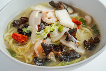 Korean style spicy white noodle soup with seafood 'hayan jjamppong'