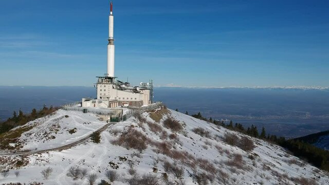Col de l'Oeillon / Cr&ecirc;t de l'Oeillon, Massif du Pilat &eacute;metteur  de t&eacute;l&eacute;vision Loire Auvergne Rh&ocirc;ne Alpes France