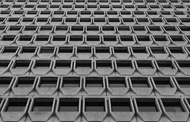 Transamerica Pyramid windows close
