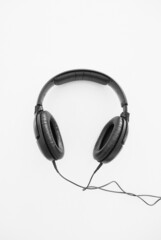 Fototapeta na wymiar headphones isolated on a white background. headphones on a white background. black headphones on a white background.