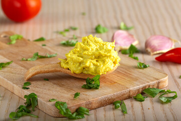 Chicken with curry spread