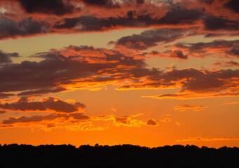 Obraz premium Beautiful colors of the Sunset, at Fenton National Recreational Area in Fenton, Kentucky 