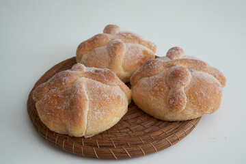 Tradicional Pan de muerto mexicano, celebracion del dia de muertos