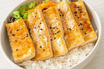 teriyaki tofu rice bowl - vegan food style