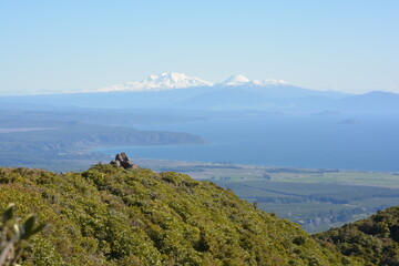 Fototapeta na wymiar Lake Taupo and Ruapehu from Mt Tauhara