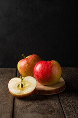Fresh apples
