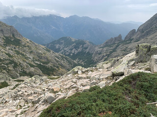 Montagnes corses descente vers Vizzavona GR20