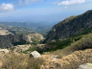 Montagnes corses sur le sentier du GR20 Sud