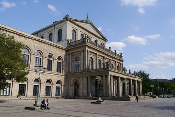 Fototapeta na wymiar Opernhaus in Hannover