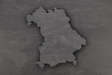 Karte von Bayern auf dunklem Schiefer