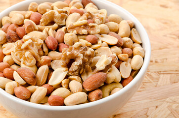 ミックスナッツ