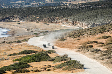 Entdeckungstour mit dem Buggy auf staubigen Straßen