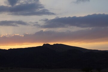 Obraz premium Hiking in evening in Shehoret mountains, south Israel 