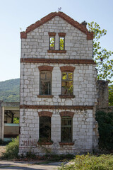 Fototapeta premium old bulding and railway junction stanica hum, bosnia and herzegovina
