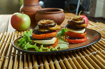 Sicilian Torretta di melanzane e peperoni