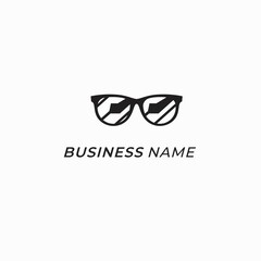 design logo combine piano and eyeglasses