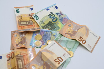Obraz na płótnie Canvas soldi euro moneta banconota 