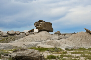 viaje en el tiempo  en el parque geologico Toadstool © Jose Angel Perez Lamoglia/Wirestock
