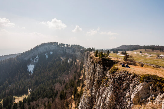 Obergrenchenberg, Wandfluh, Hochebene, Grenchenberg, Jura, Juras&uuml;dfuss, Wanderweg, Untergrenchenberg, Solothurn, Alpen, Mittelland, Aare, Fr&uuml;hling, Schweiz