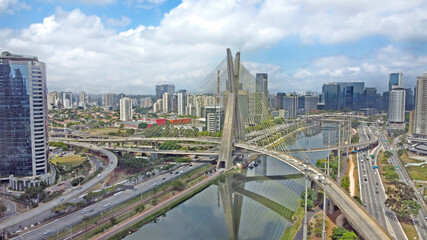 Fototapeta na wymiar Ponte Estaiada em São Paulo Brasil