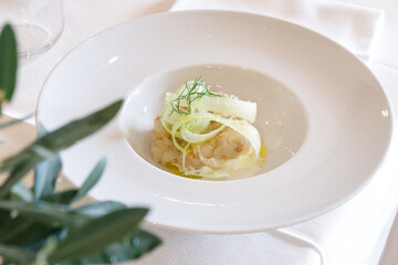 Prawn tartare.
Tartare di mazzancolle.