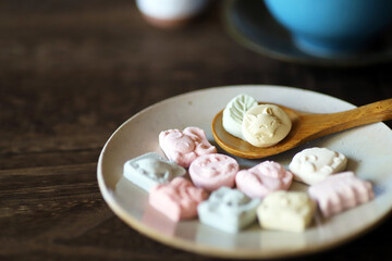 動物型のカラフルな和菓子・和三盆