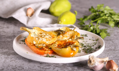 paprika baked with cottage cheese and cheese