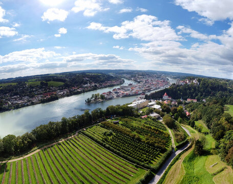 Passau, Deutschland: Panorama der Halbinsel
