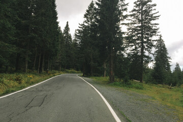 Obraz premium Exploring roads less ridden, little adventures around hometown