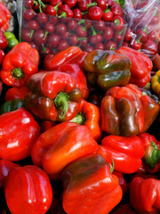 Obraz na płótnie Canvas pretty red,wholesome peppers close up