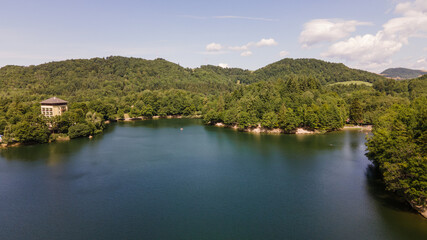 Fototapeta premium Aerial view of Lake Pocuvadlo in the locality of Banska Stiavnica in Slovakia