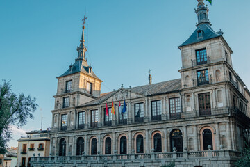 Fototapeta na wymiar facade of the town hall of the city of toledo, spain
