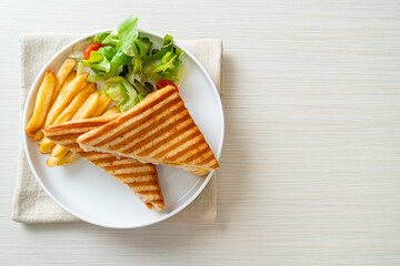 ham cheese sandwich with egg