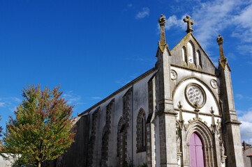 Fototapeta na wymiar Église St-Maurice - Moutiers-sous-Chantemerle
