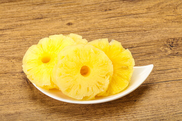 Sweet pineapple rings in the bowl