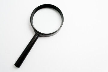 magnifying glass isolated white background