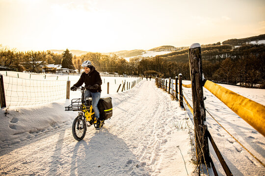 Tern Lastenfahrrad, Cargobike im Schnee