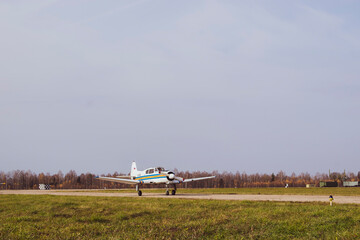 Fototapeta premium plane in a field