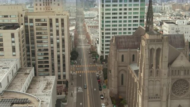 Aerial: Grace Cathedral on Nob Hill and California Street, San Francisco, USA