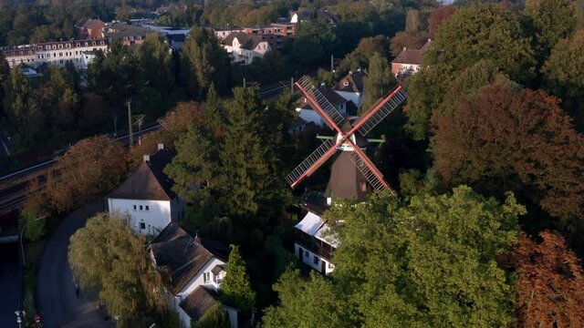 Bergedorfer M&uuml;hle am Schillerufer, Luftaufnahme
