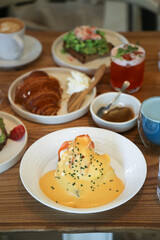 Traditional Benedict eggs with smoked salmon