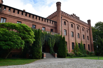 castle in the park in Rzucewo