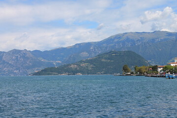Fototapeta premium lago iseo lake mountain italia