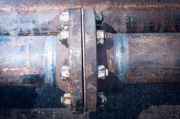 Weld pipe joints made by manual arc welding,Closed up connecting pipe by weld to flange and  bolt-nut