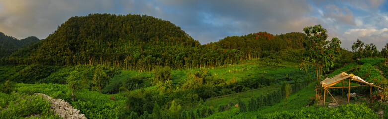 cadas gantung panorama 